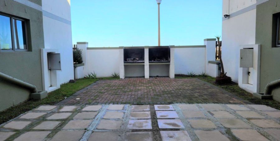 2 Bedroom Property for Sale in Gordons Bay Central Western Cape